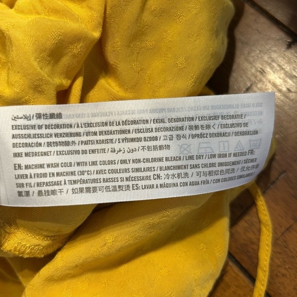 Abercrombie & Fitch Sleeveless Yellow-Gold Cowl Neck Bodysuit, Size Small - Picture 9 of 9